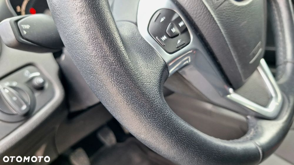 Ford Fiesta 1.0 Champions Edition - 33