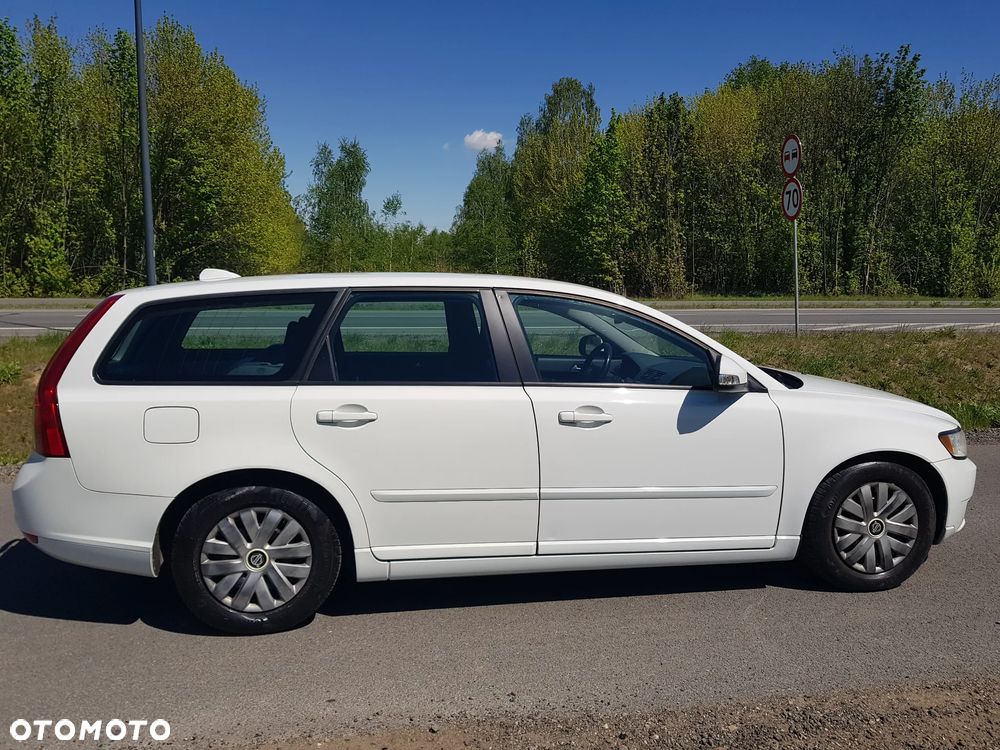 Volvo V50 D2 - 12