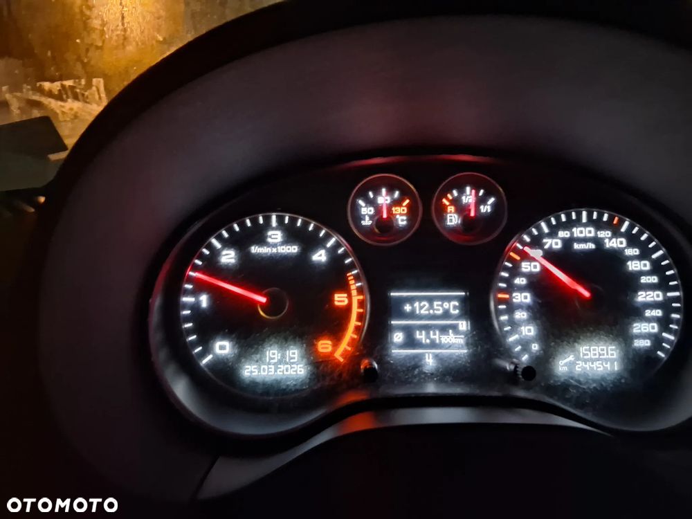 Audi A3 Allstreet ver-2-0-tdi-sportback-dpf-s-line-sportpaket-plus- - 14