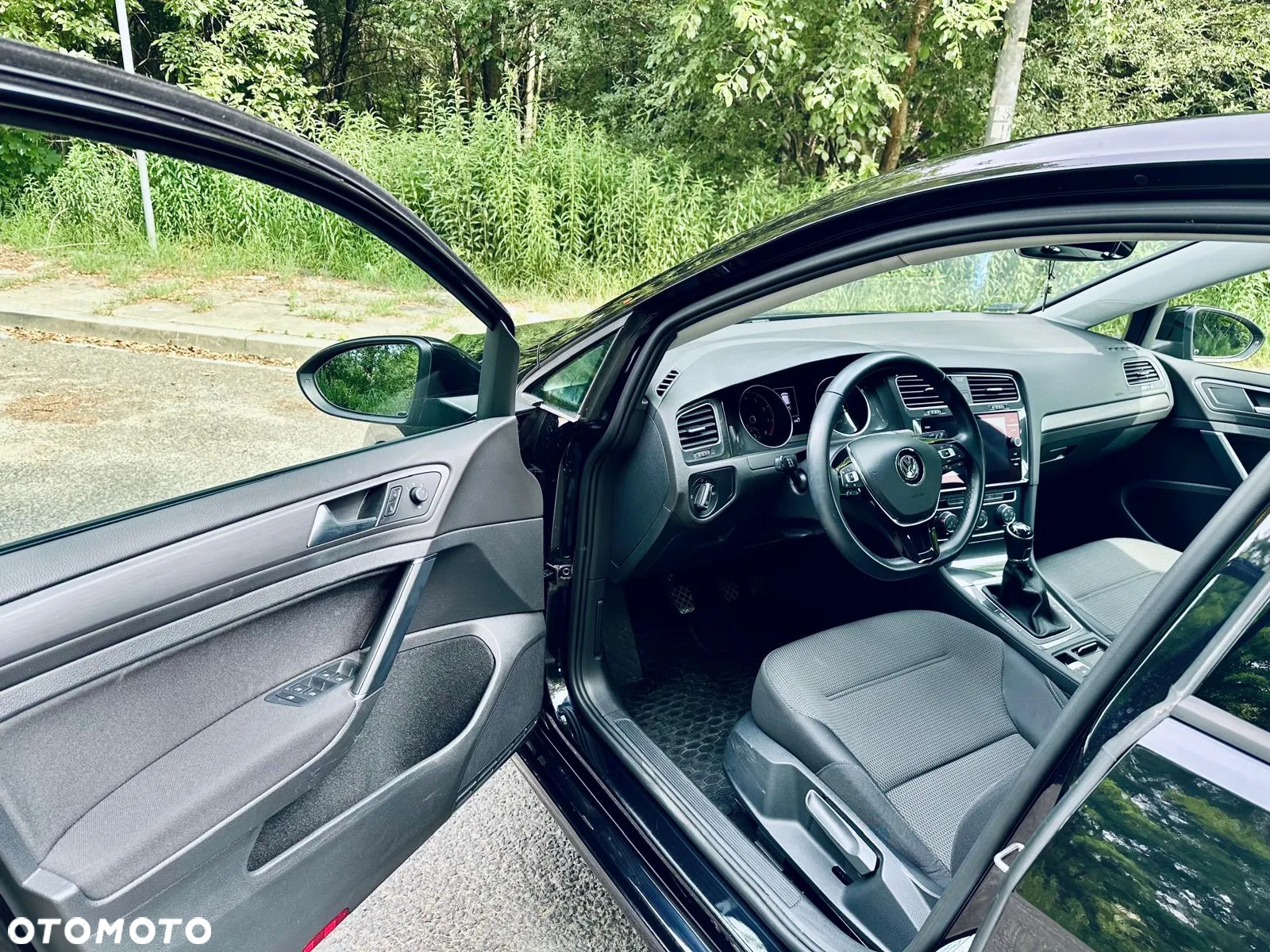Volkswagen Golf VII 1.5 TSI BMT Comfortline - 5
