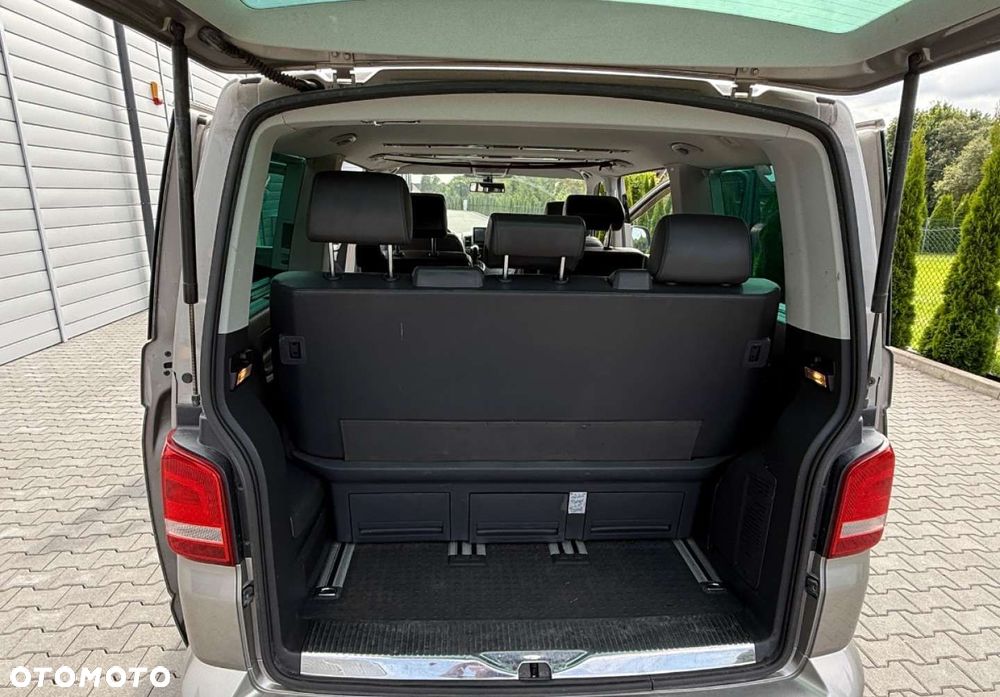 Volkswagen Multivan - 18