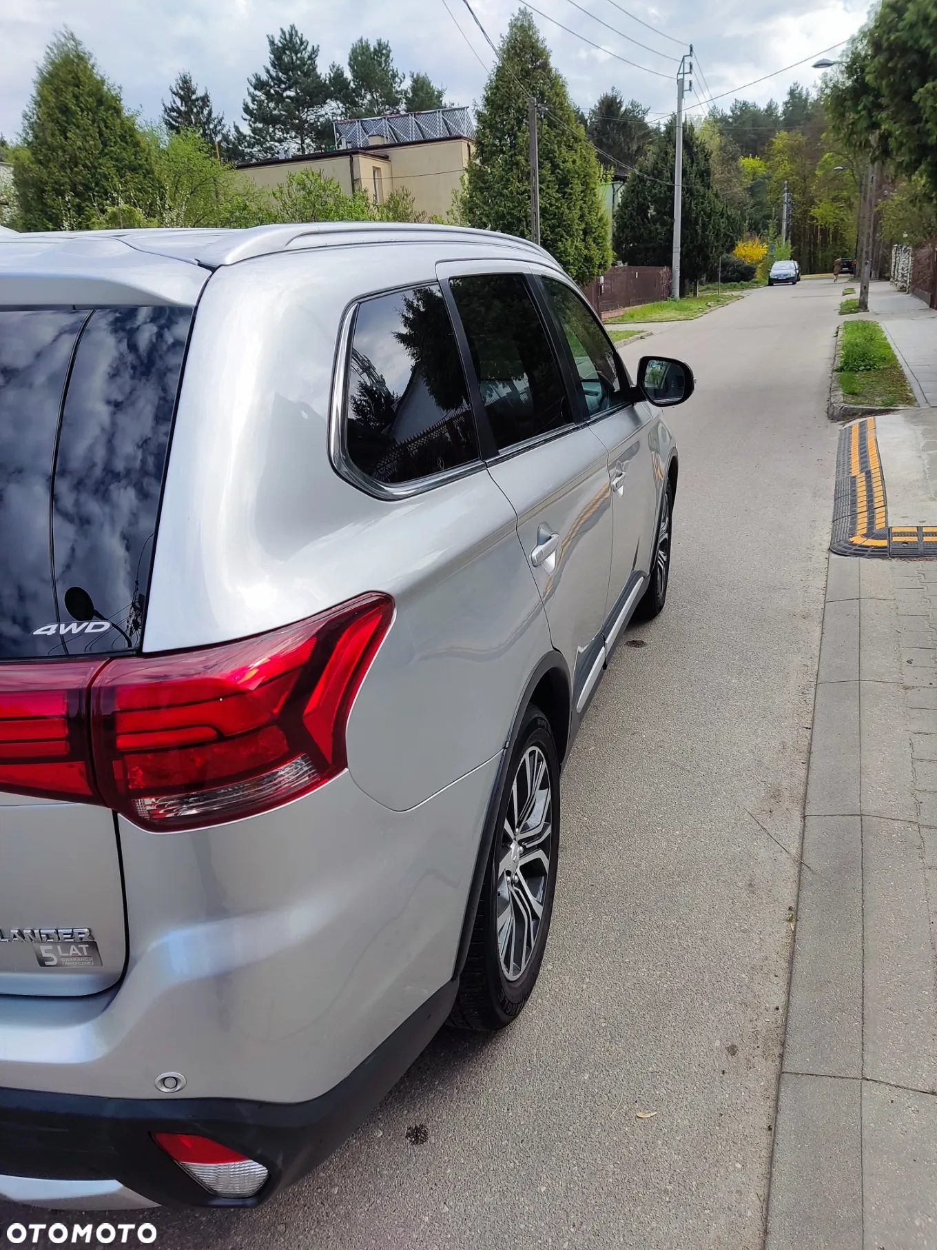 Mitsubishi Outlander 2.0 Intense 4WD CVT - 9