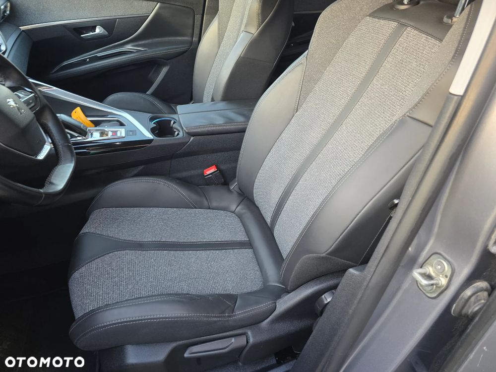 Peugeot 3008 PureTech 130 Stop & Start EAT6 Allure - 11