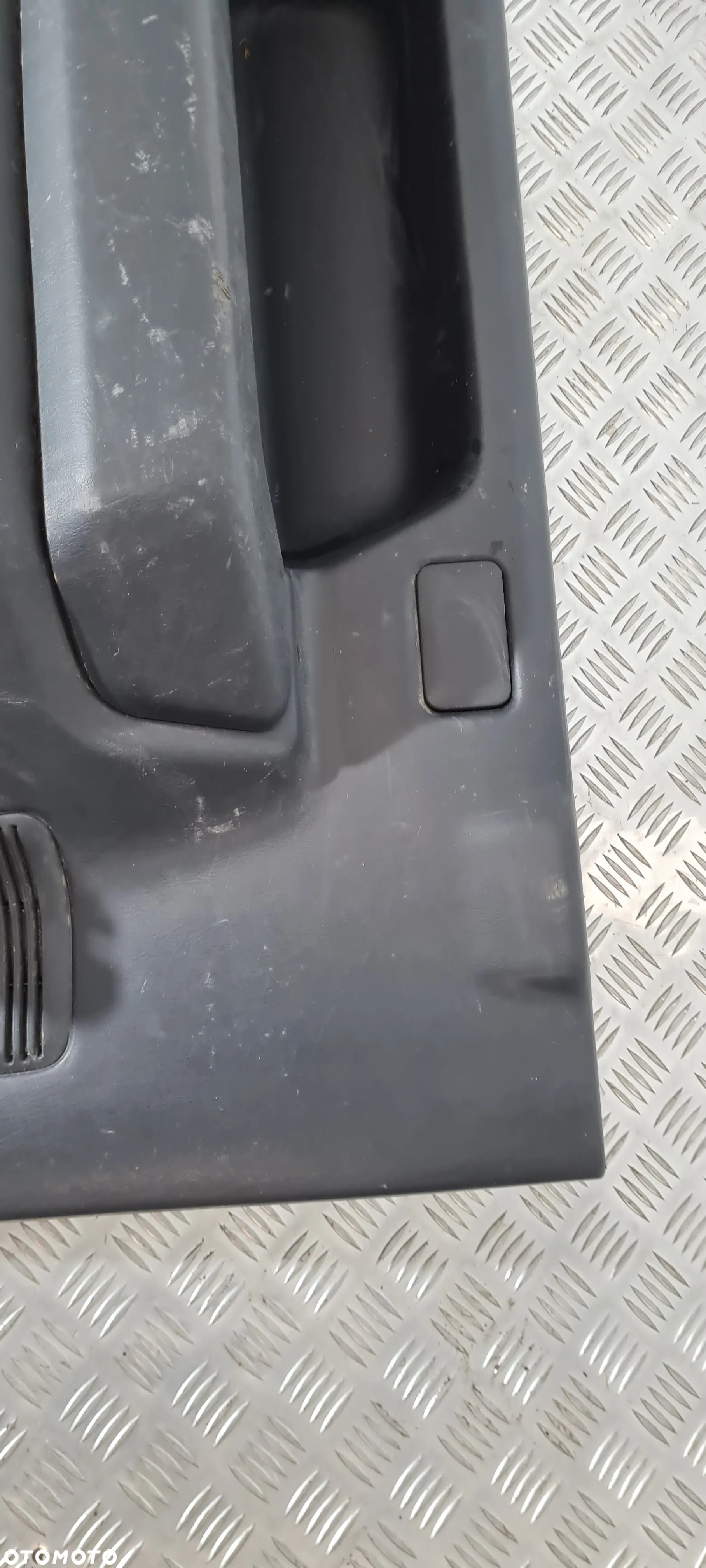 Suzuki Jimny Tapicerka Boczek Bagażnika - 4