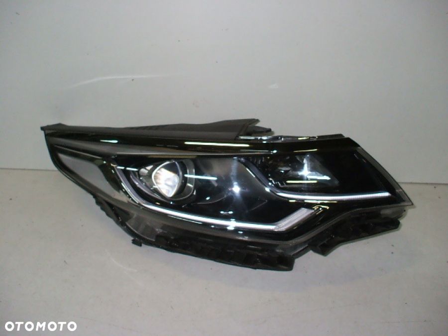 KIA OPTIMA IV lifting 15- LAMPA prawa 92102-D4520 D492121A40 - 1