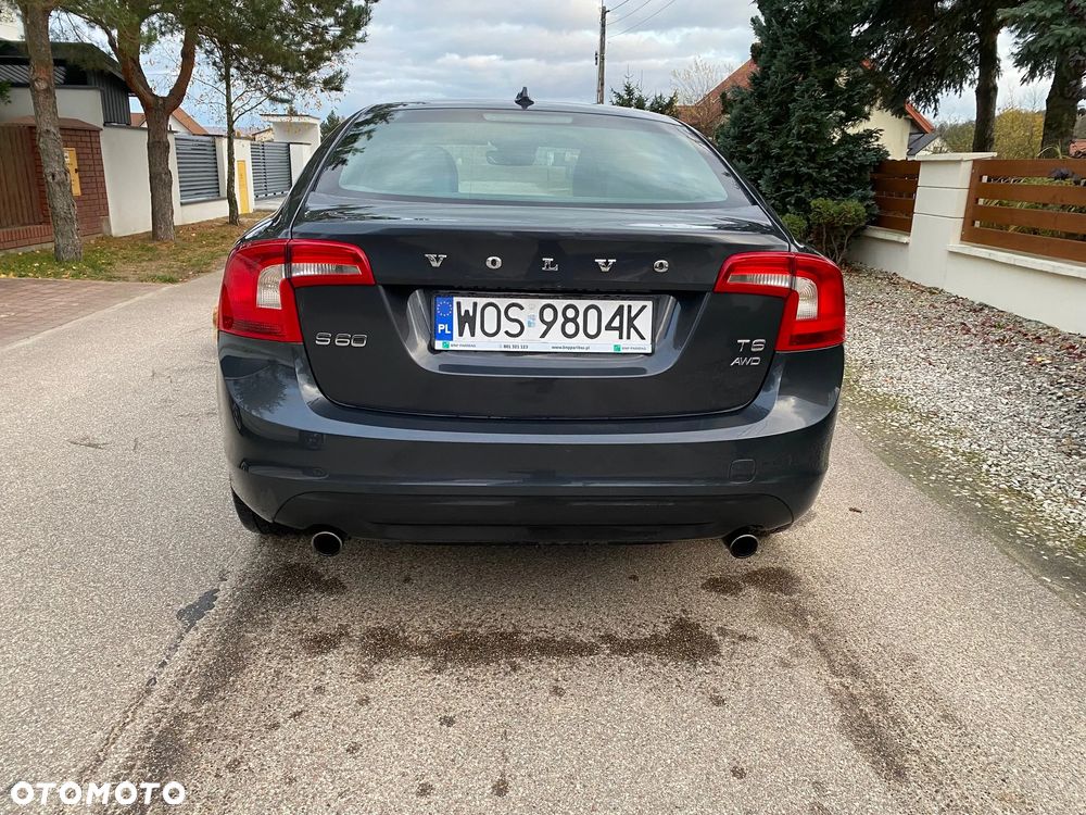 Volvo S60 T6 AWD Geartronic Summum - 4