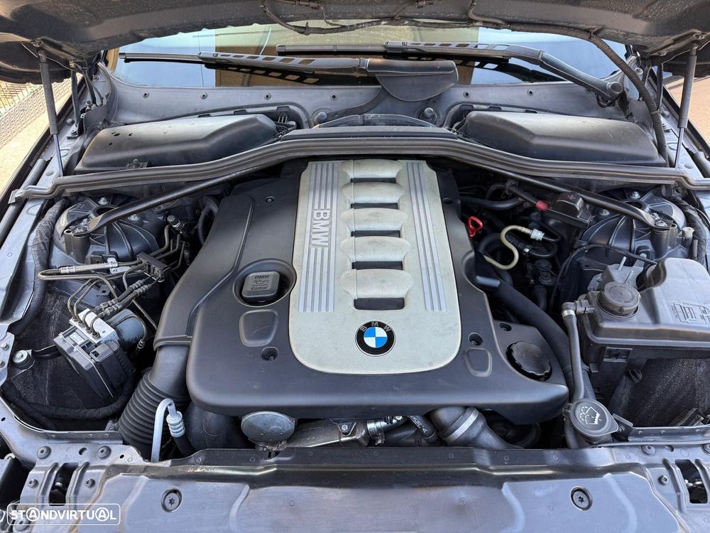 BMW 520 - 24