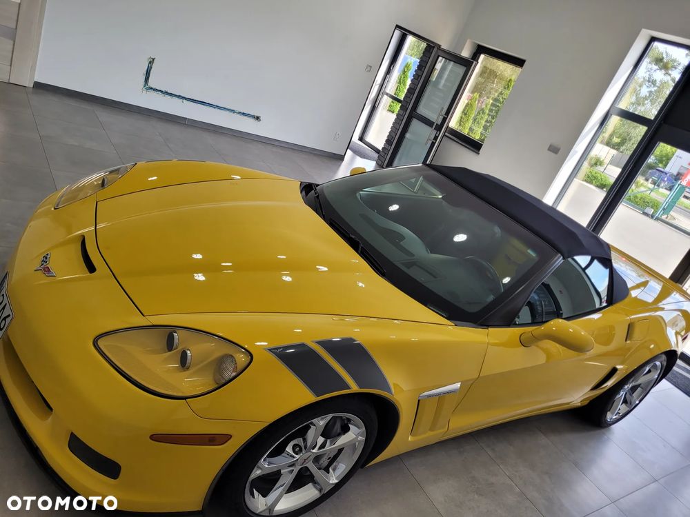 Chevrolet Corvette - 33