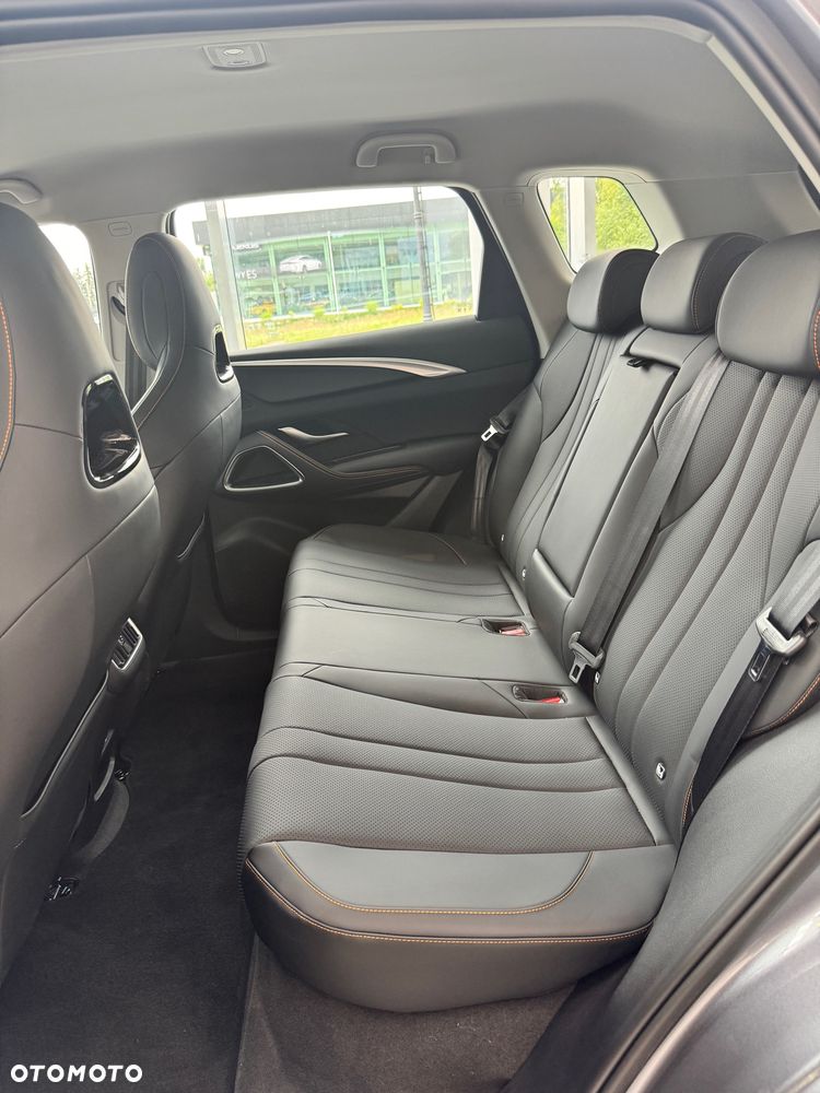 BYD Sealion 5 - 18