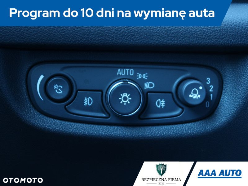 Opel Insignia - 19