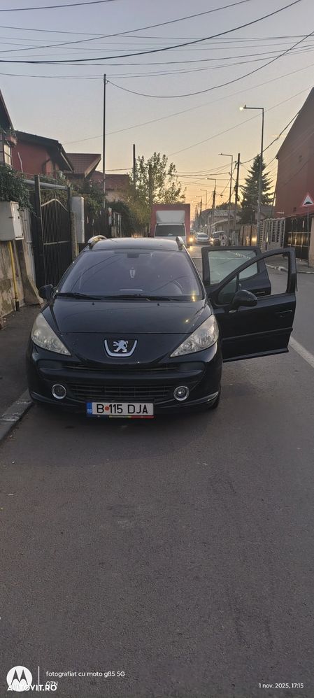 Peugeot 207 SW 95 VTi Family - 12