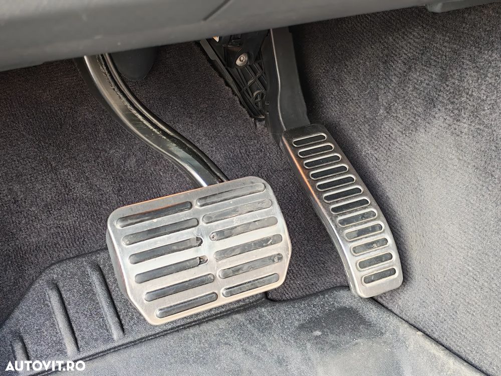 Volkswagen Touareg 3.0 V6 TFSI - 31