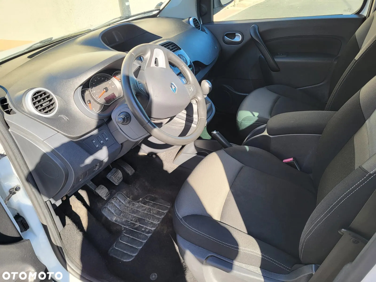 Renault Kangoo dCi 90 FAP LIMITED - 25