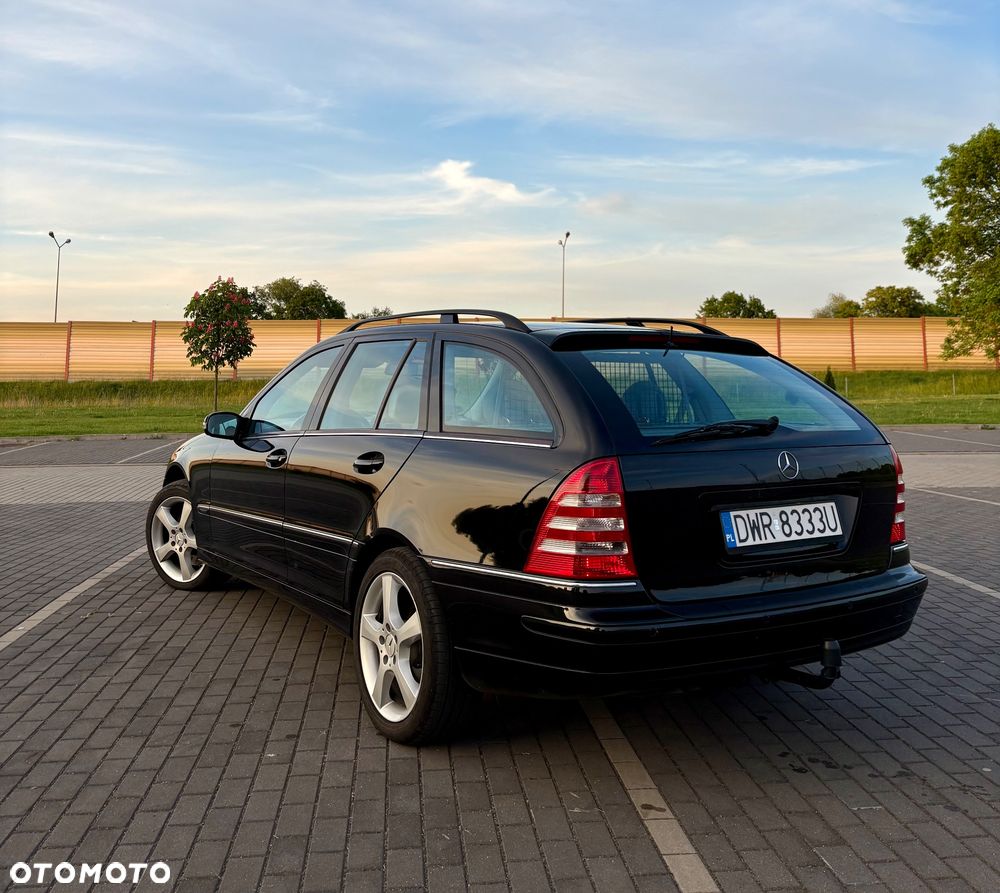 Mercedes-Benz Klasa C 320 CDI 7G-TRONIC Avantgarde DPF - 3