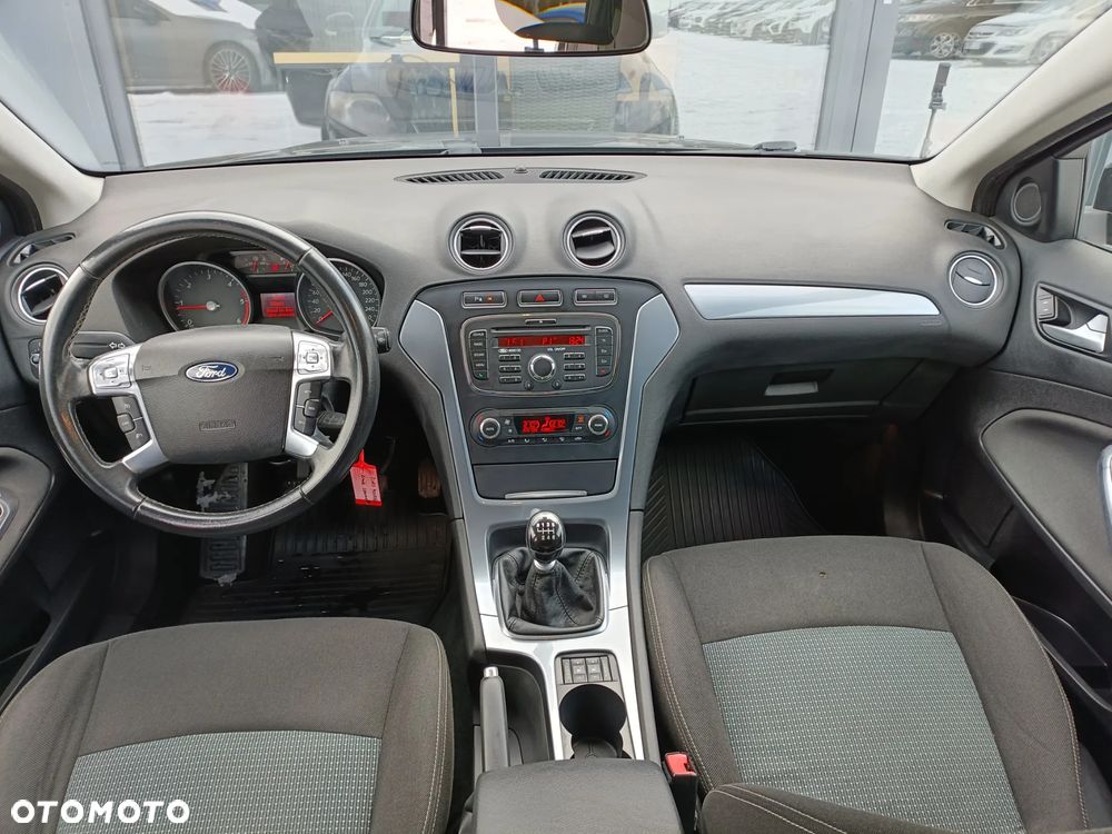 Ford Mondeo 2.0 TDCi Gold X - 14