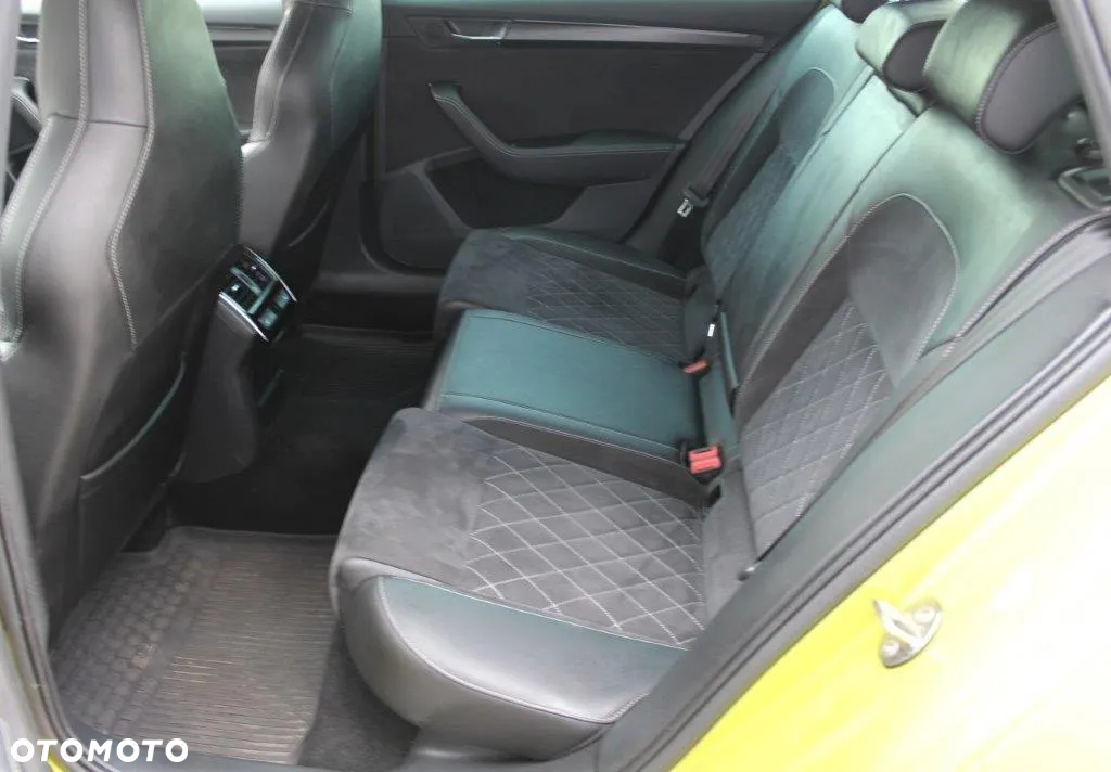 Skoda Superb 2.0 TDI 4x4 Sportline DSG - 9