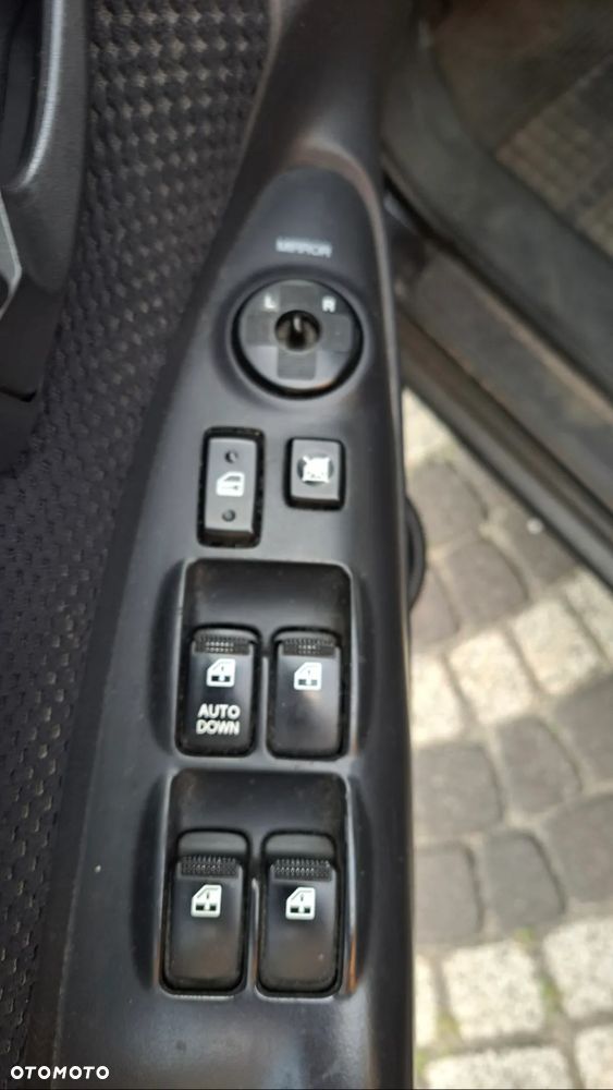 Hyundai Tucson 2.0 Comfort 2WD - 22