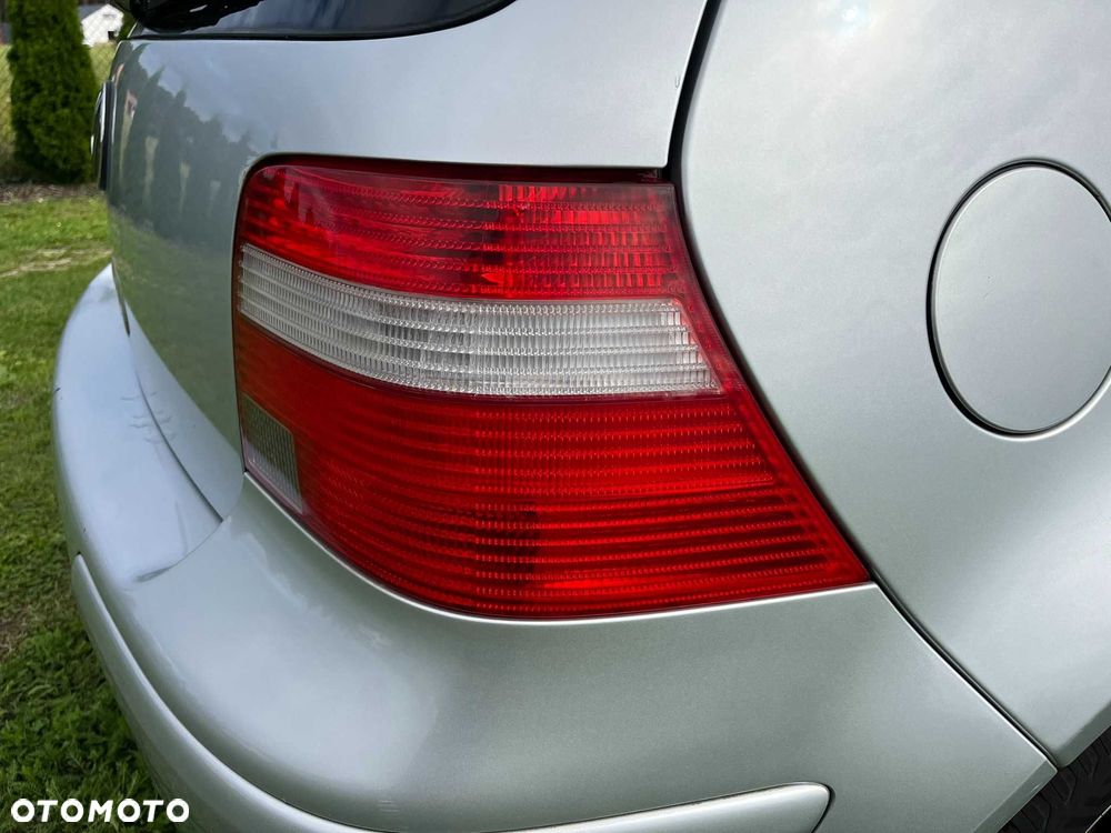 lampa tył tylna tylnia prawa vw golf iv 4 1j0 hatchback 1997 - 2006 - 2