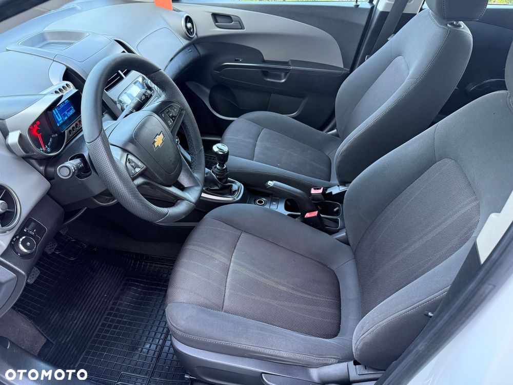 Chevrolet Aveo 1.2 - 22