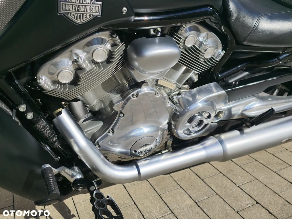 Harley-Davidson V-Rod Muscle - 11