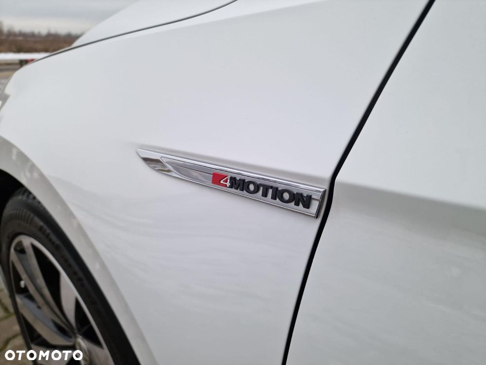 Volkswagen Passat - 11