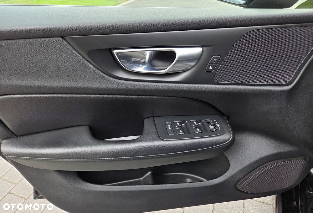 Volvo V60 B3 B Geartronic Momentum Pro - 39