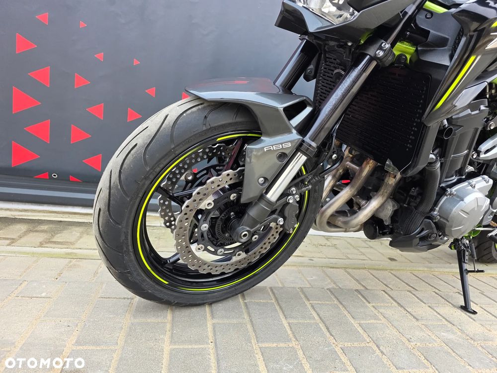 Kawasaki Z 900 - 24