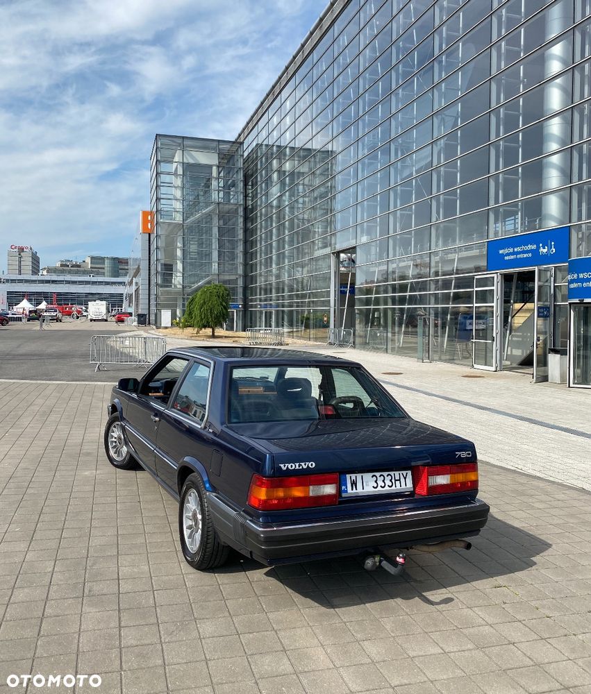 Volvo 780 - 4