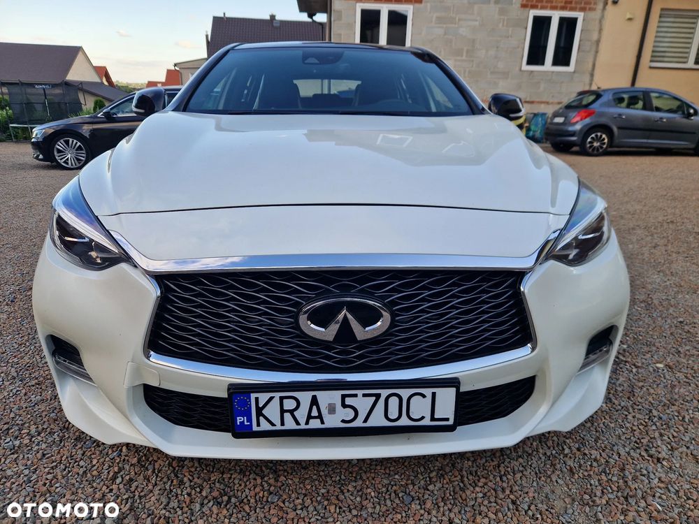 Infiniti Q30 1.5d Premium - 12
