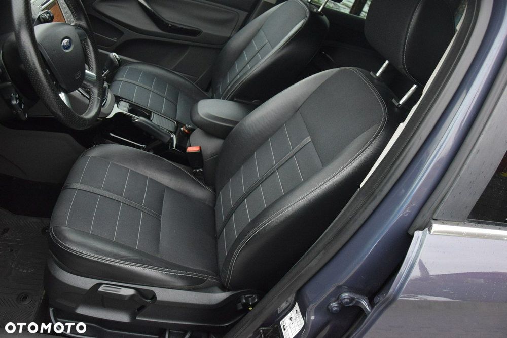 Ford Kuga 2.0 TDCi 4WD Titanium - 32