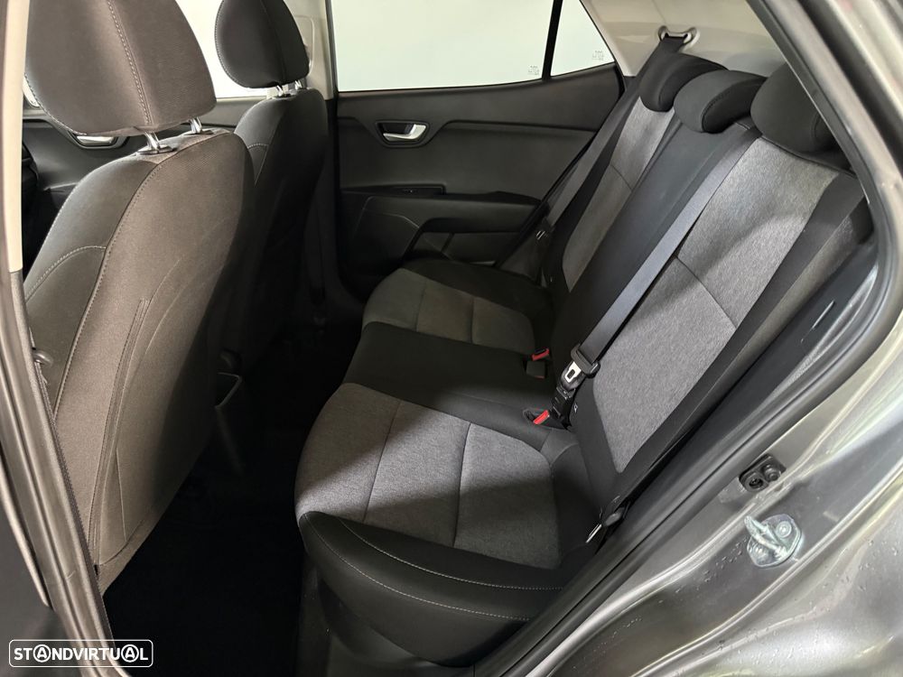 Kia Stonic 1.2 MPi Dynamic - 8