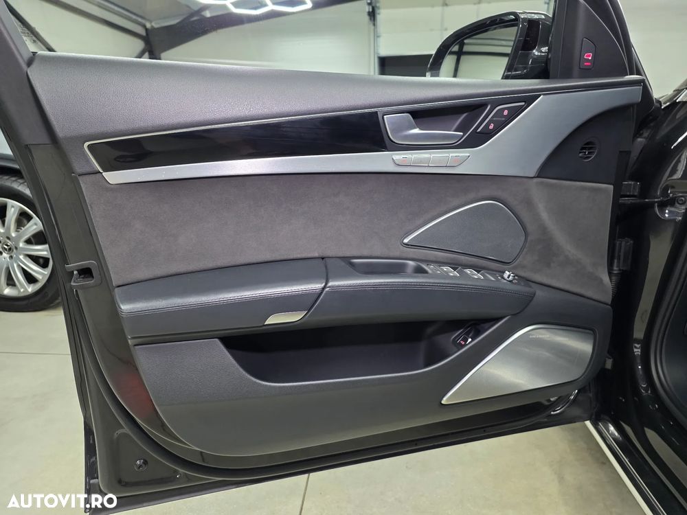 Audi A8 4.2 TDI DPF (clean diesel) quattro tiptronic Lang - 13