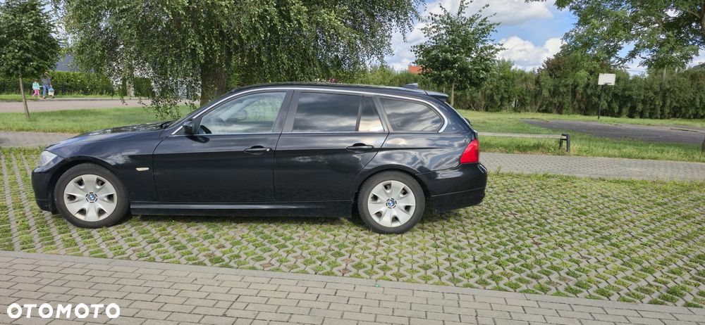 BMW Seria 3 320d - 4