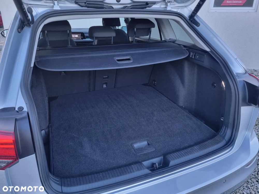 Volkswagen Golf Variant ver-variant-2-0-tdi-bluemotion-technology-dsg-comfortline - 11