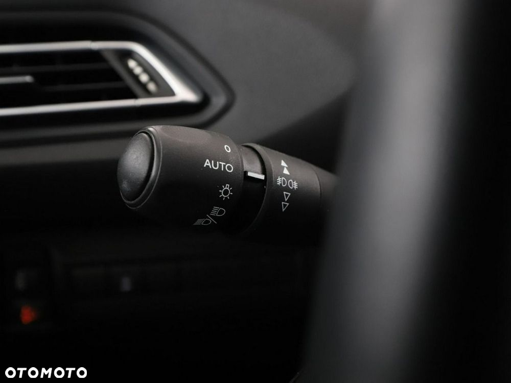 Peugeot 308 1.2 PureTech Active Pack S&S - 30