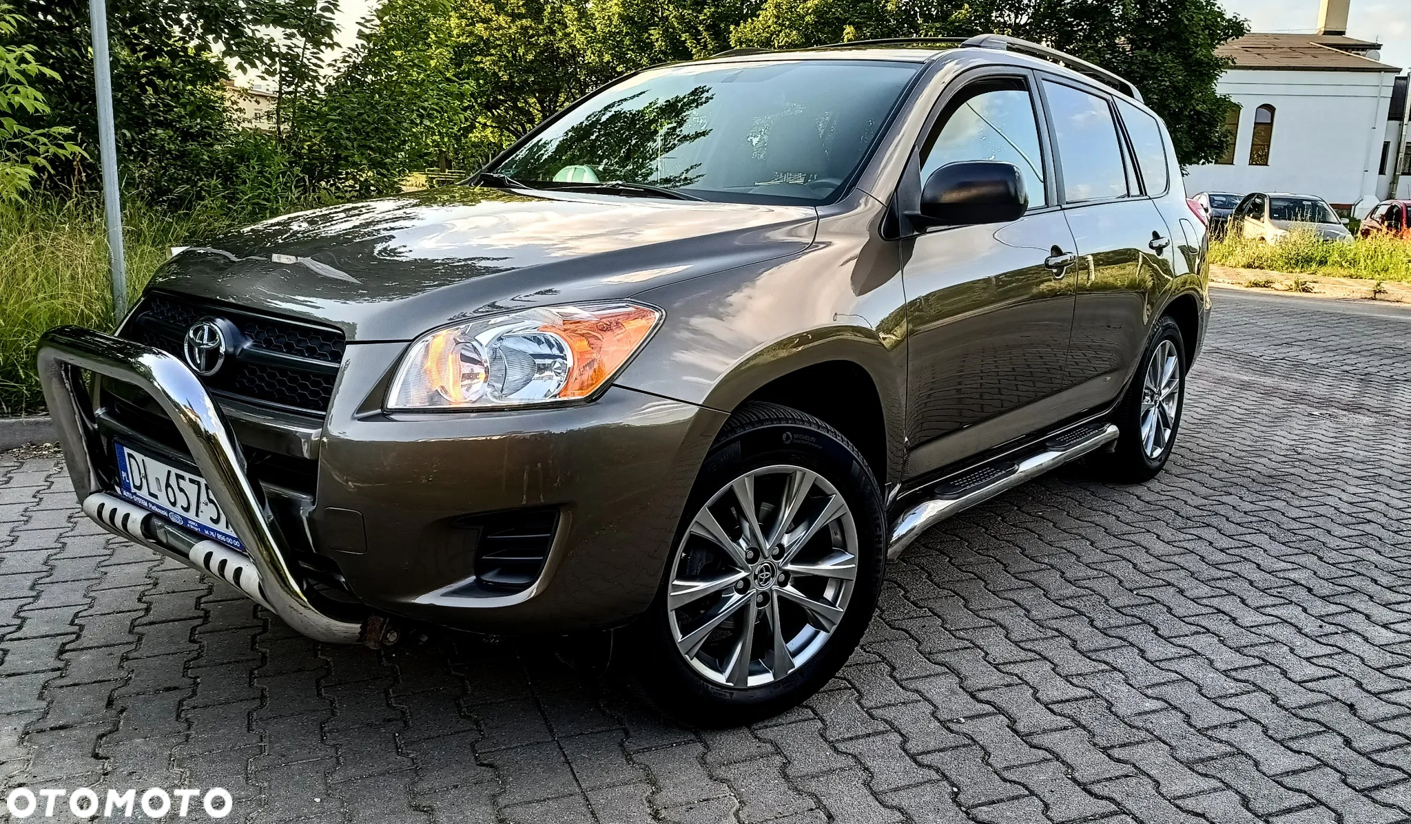 Toyota RAV4 - 24