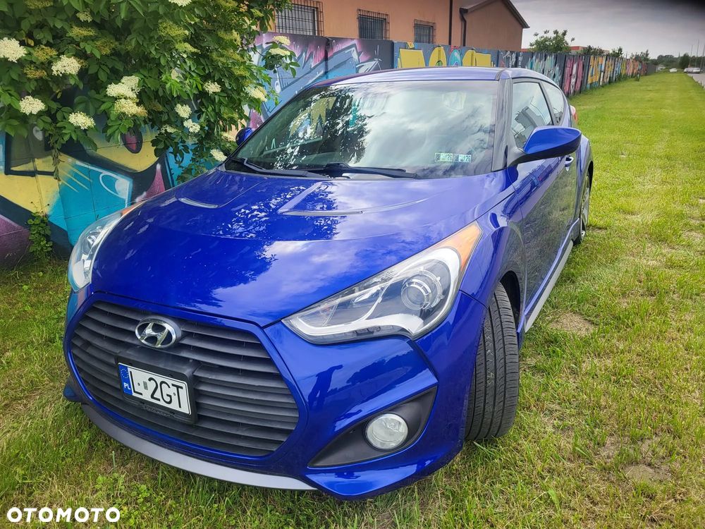 Hyundai Veloster - 2