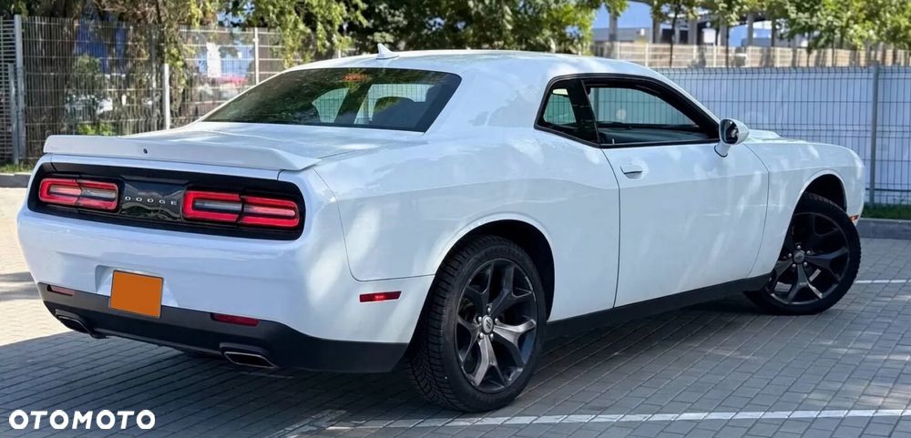 Dodge Challenger Automatik SXT Plus - 3