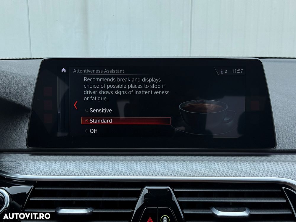 BMW Seria 5 540d xDrive AT - 36