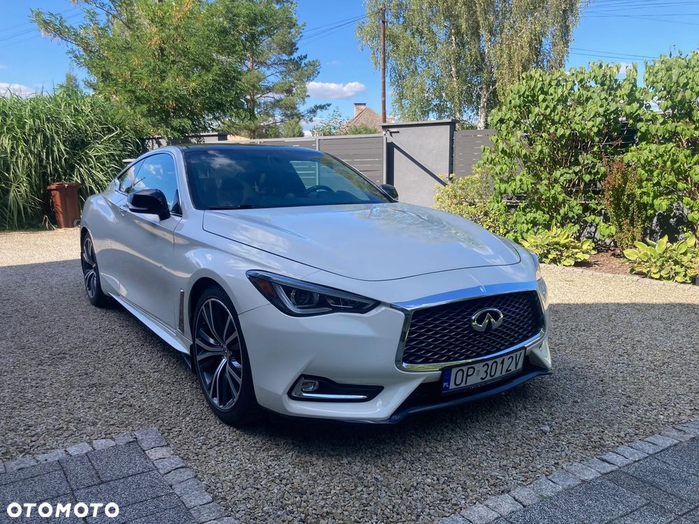 Infiniti Q60 - 1