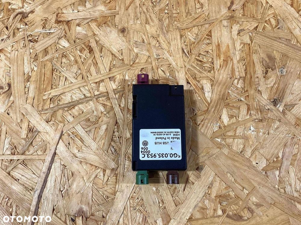 Rozdzielacz USB ze zintegrow. przekładni 5G0035953C VW Touran ŠKODA Superb - 2