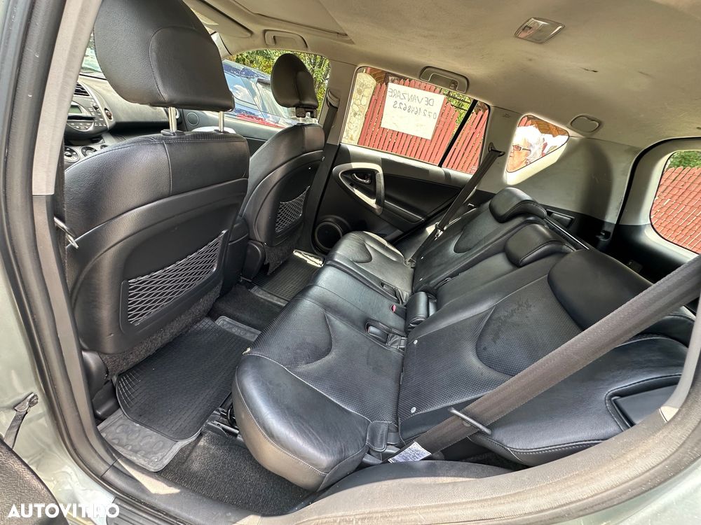 Toyota RAV4 2.0 Aut Confort - 11