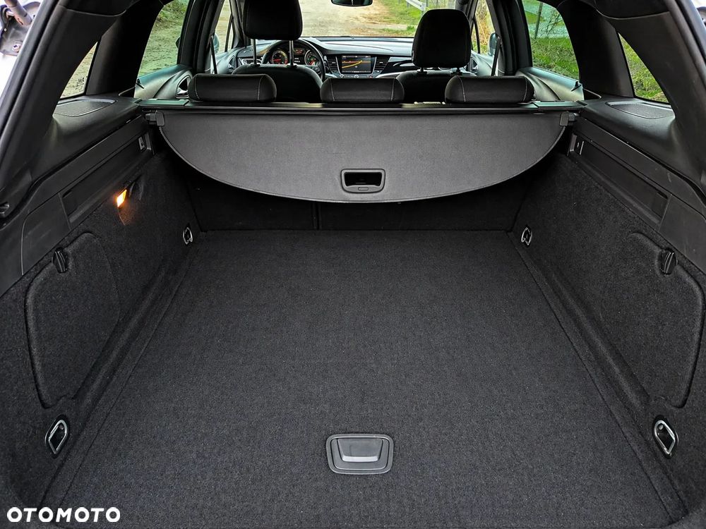 Opel Astra 1.6 CDTI Dynamic - 24