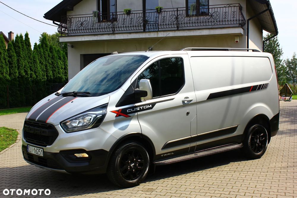 Ford TRANSIT CUSTOM TRAIL 2.0 TDCI 131KM 3 OSOBOWY NAVIGACJA KAMERA FELGI FULL OPCJA STAN PERFEKT FV23% - 17