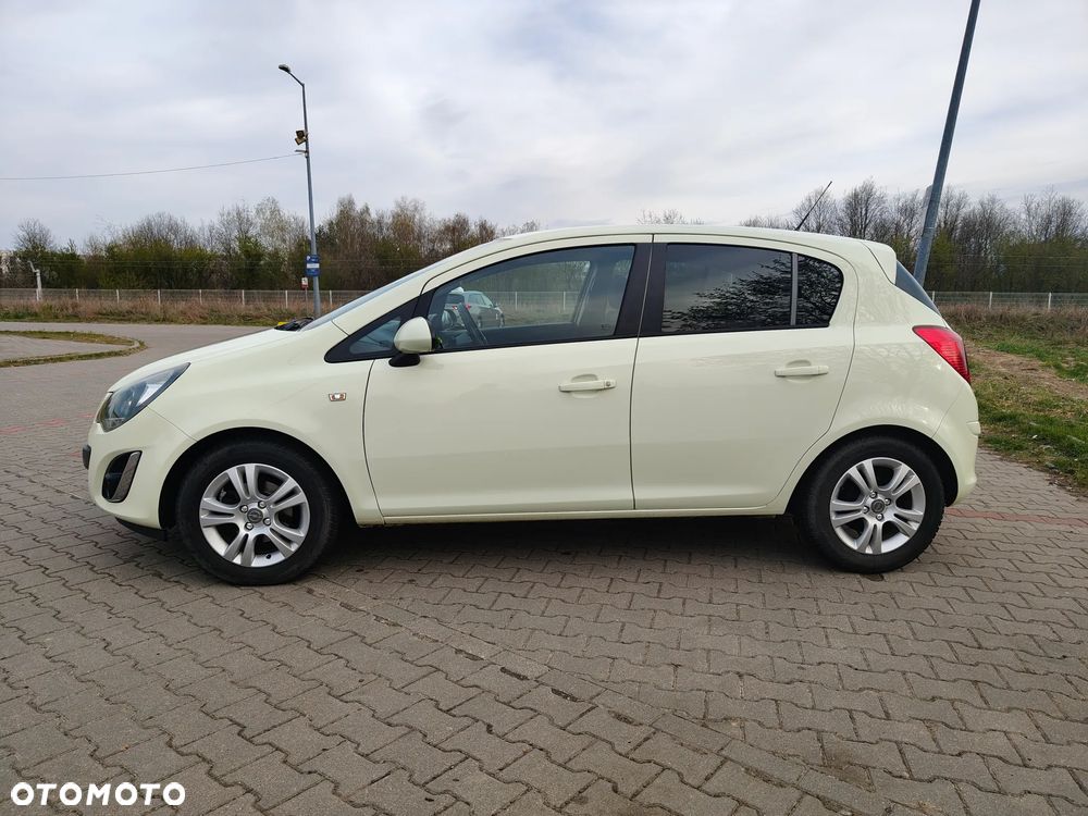 Opel Corsa 1.4 16V Enjoy - 4