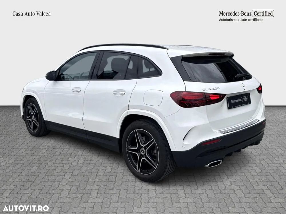 Mercedes-Benz GLA 220 4MATIC MHEV Aut. - 3