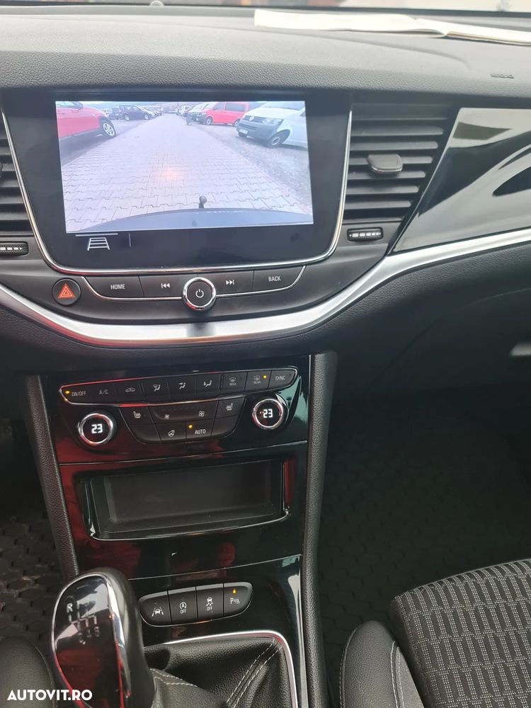 Opel Astra 1.2 Turbo Business Elegance - 10