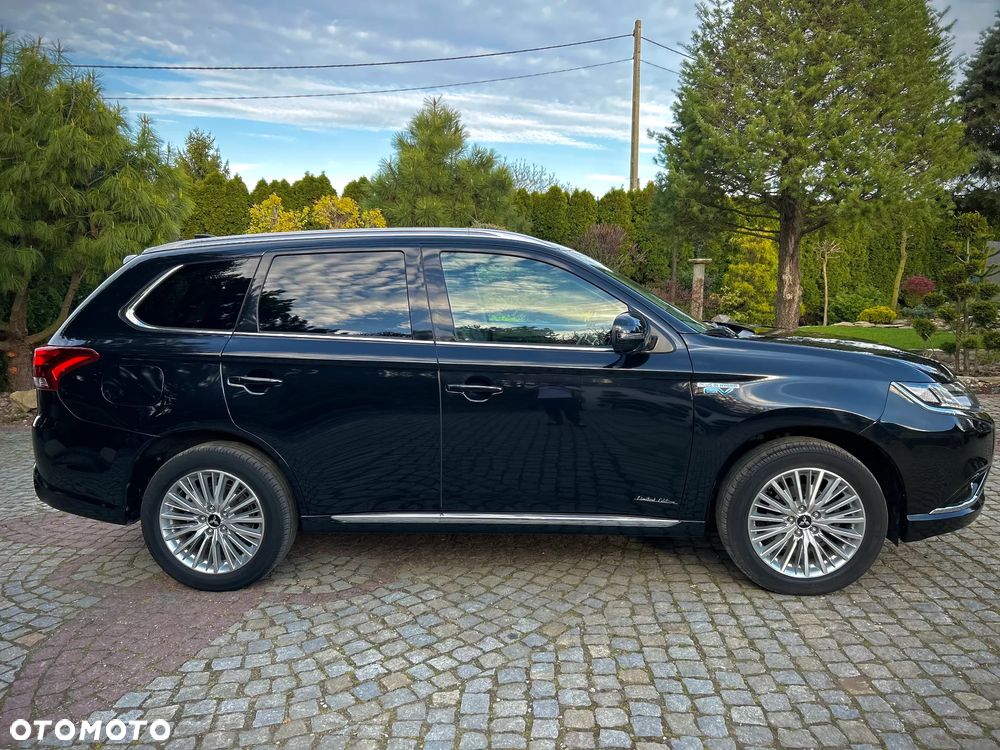 Mitsubishi Outlander Instyle NAVI + - 4