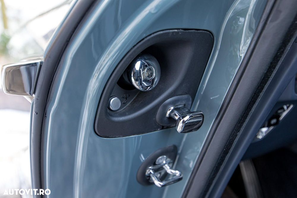 Rolls-Royce Spectre - 31