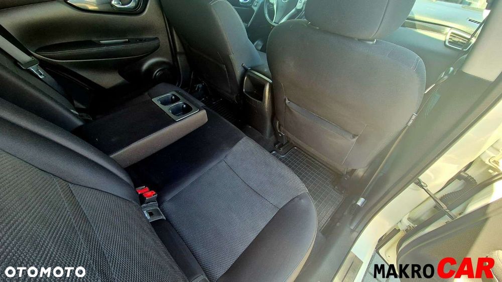Nissan Qashqai 1.6 DIG-T N-Connecta - 11